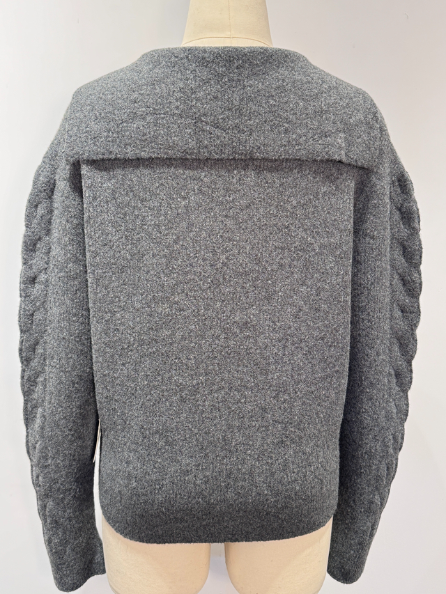 无缝的露肩毛衣