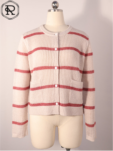 贴袋金属色条纹罗纹针织开衫