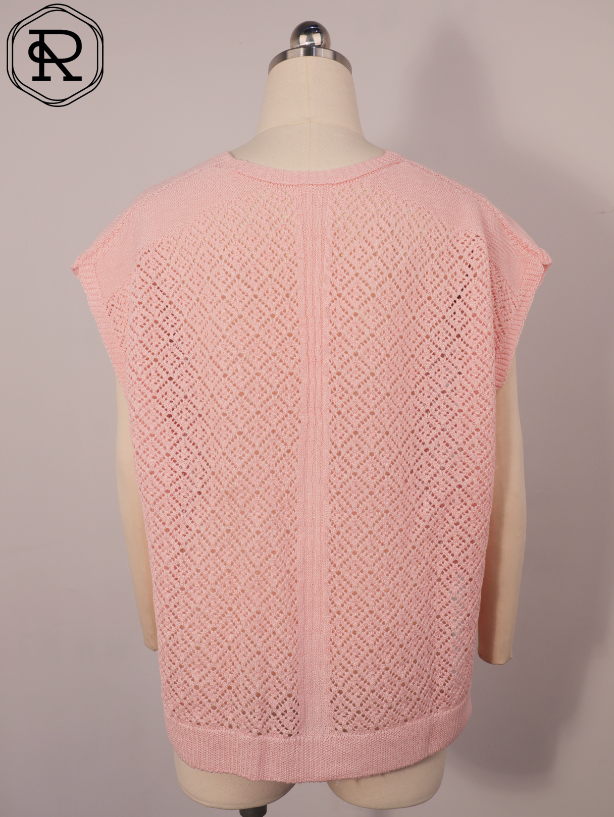 V 领侧开衩几何挑窿针织上衣